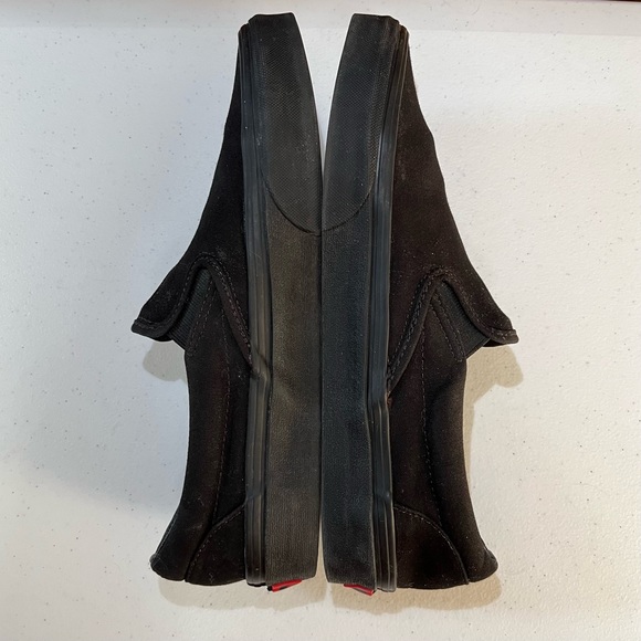 Vans Classic Slip-on Shoes | Black/Black - Picture 7 of 11